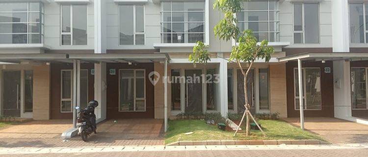 Dijual rumah golf island pantai indah kapuk 1