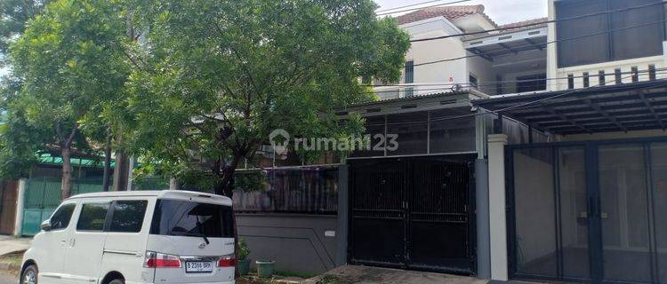 Rumah di Bawah Harga Njop di Taman Semanan Indah 1