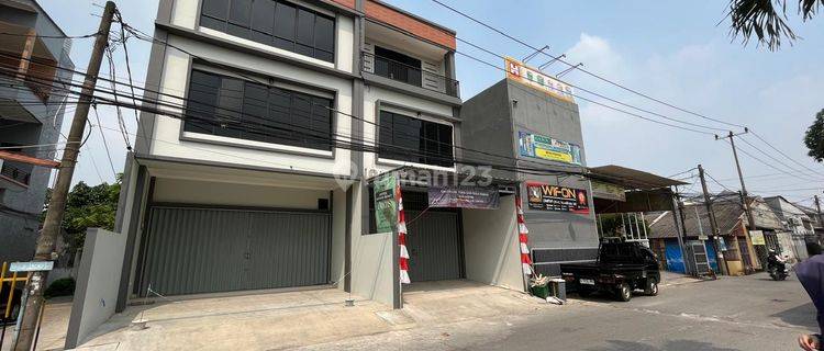 Ruko 3 Lantai Lokasi Ramai di Poris Indah 1