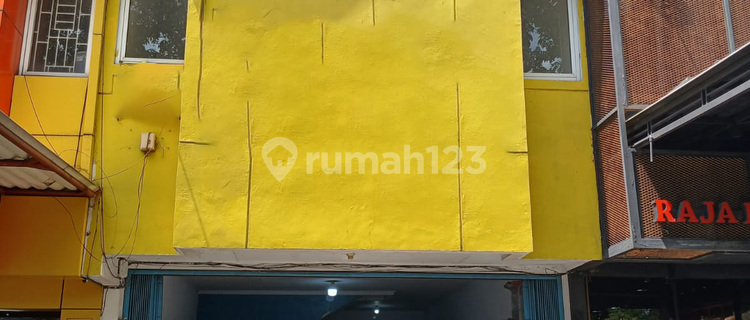 For Rent: Ready-to-Use 1½ Story Shop House in Strategic Location @Graha Raya 1