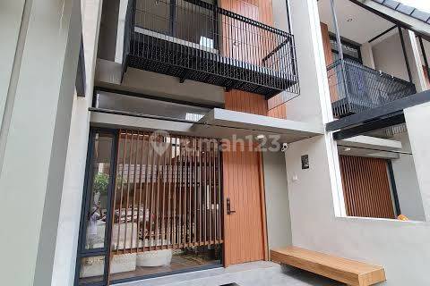 Rumah Baru Semi Furnished Murah 2 Lantai Di Bsd, Lokasi Strategis 1