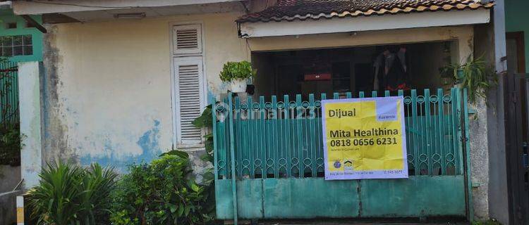 Rumah Dalam Komplek , di dalam one gate sistem, & Lokasi Strategis @Villa Dago Tol, Ciputat 1