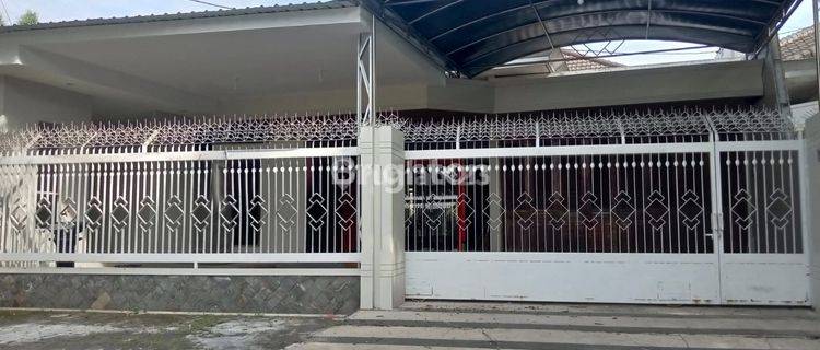 RUMAH LUAS DI SIMPANG WILIS, COCOK UNTUK USAHA 1