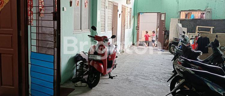 MURAH BANGET RUMAH BARU TELUK GONG JAKARTA UTARA 4 LANTAI DI TPI 2 1