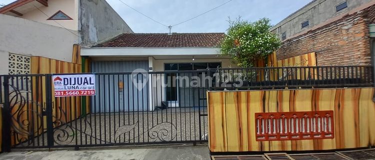 FOR SALE: MIDTOWN HOUSE IN SEMARANG 1