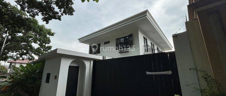 DIJUAL RUMAH MEWAH BARU SELESAI DIBANGUN SIAP HUNI DAERAH ELIT 1