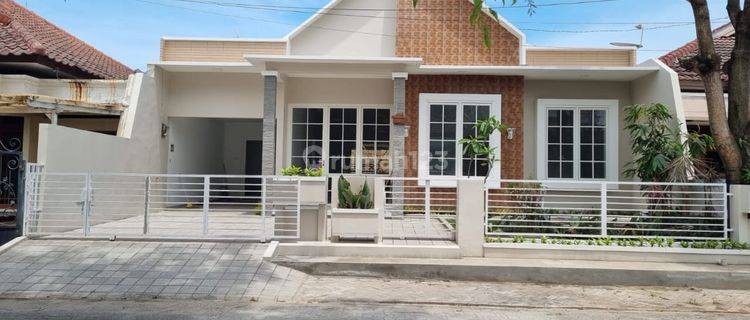 Dijual Rumah Dekat Dgn Mall The Park Di Komplek Perumahan Semarang Barat 1