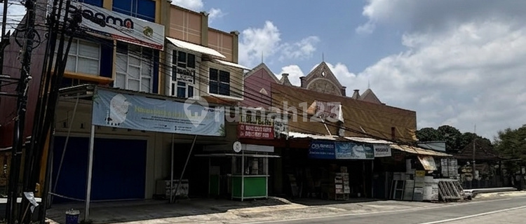 Strategic Shop House for Sale Near Swimming Pool and Boja Market, Kendal Regency 1