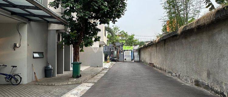 RUMAH SIAP HUNI DALAM TOWN HOUSE DI KEBAGUSAN JAKARTA SELATAN 1