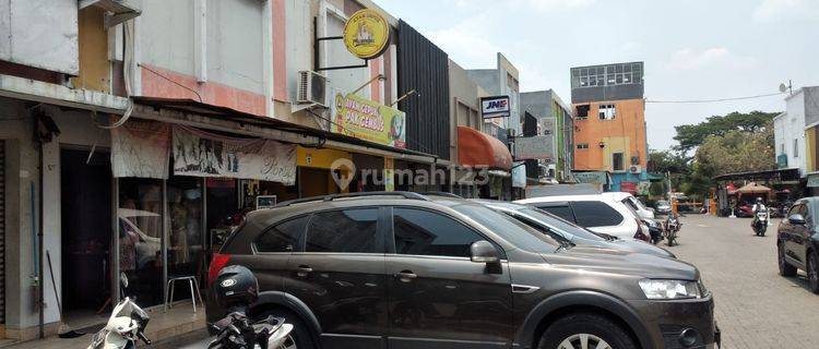 Toko 1 Lantai, Ramai, Dapat Digunakan Untuk Usaha Dsb.lokasi Strategis Di Dekat Pintu Masuk Pasar Segar Graha Raya Bintaro. 1