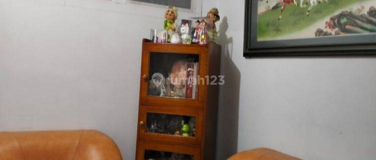 Di Jual Rumah Belakang Duta Mas 1