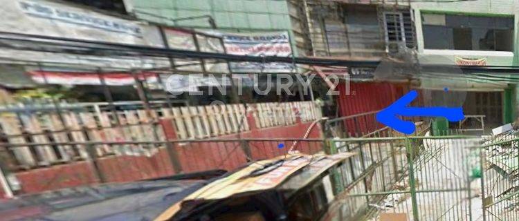 RUANG USAHA MURAH SANGAT STRATEGIS DI UTAN KAYU JAKARTA TIMUR 1