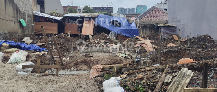 New Minimalist 2-Storey House with 1 Carport in Cempaka Putih 1