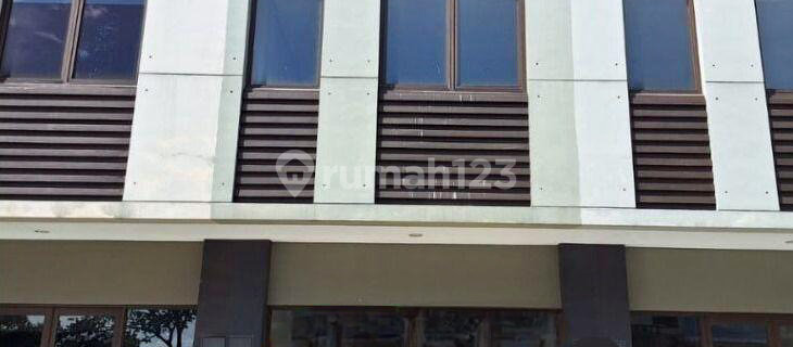 READY-TO-USE SHOPHOUSE IN WEST PARK BSD SERPONG 1