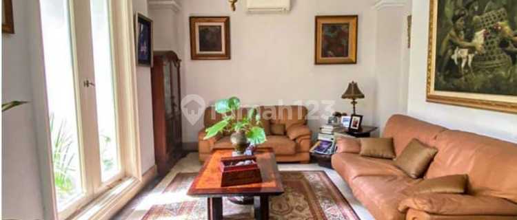 Rumah Mewah Luas di Sriwijaya SHM Kebayoran Baru Jakarta Selatan 1