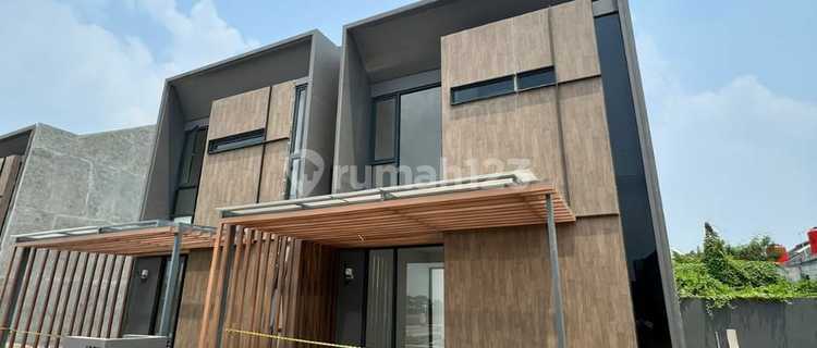 Take Over Rumah 2 Lantai Siap Huni Dekat Pusat Perbelanjaan Di Grand Duta City, Bekasi 1
