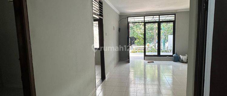 Rumah Bagus Siap Huni Semi Furnished Di Meadow Green 1