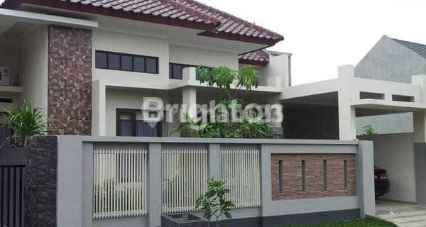 Large House Fits 2 Cars In Luxury Cluster Near Riverside And Arjosari Malang 1
