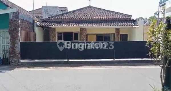 Rumah Lebar 20 Muat 8 Truk di Ki Ageng Gribig Malang 1