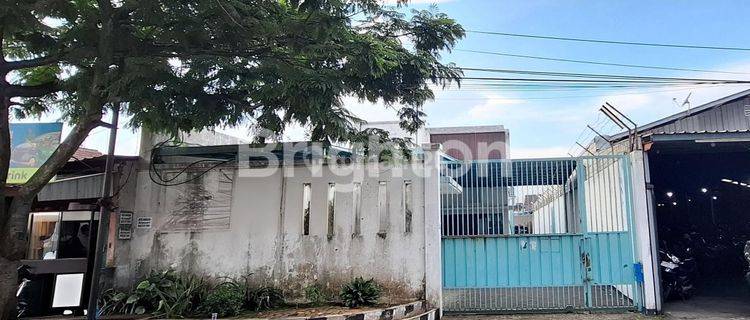 KANTOR LUAS 2 LANTAI di RADEN INTAN 1