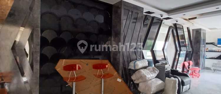Dijual Ruko + Rumah 2,5 Lantai di Purwodinatan, Semarang Tengah (BPAR) 1