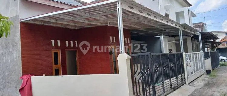 House for Rent in the Center of Yogyakarta 1