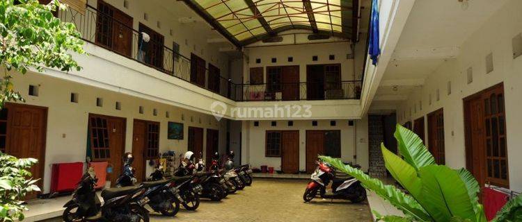 Rumah Induk + Kost 34 Kamar, Strategis, Nologaten, Depok, Sleman 1