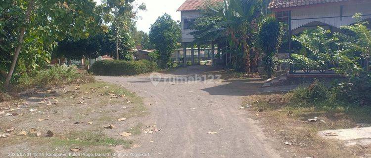 Tanah Seluas 3012 Meter Persegi Lokasi Dekat Stasiun Wates 1