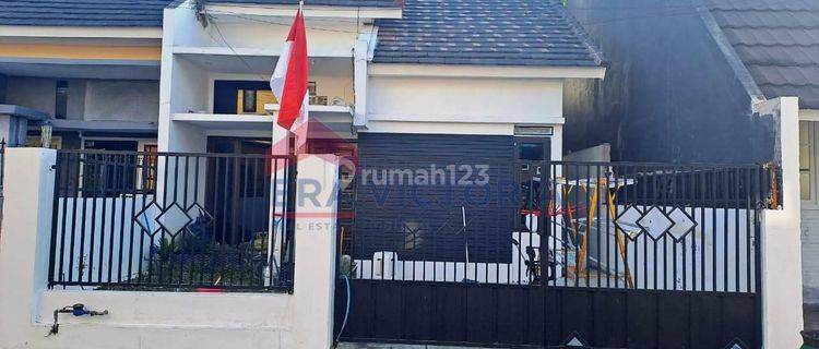 Rumah Minimalis dalam Perumahan Lee Banna Ressidence, Dau 1