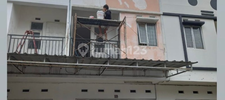 Disewakan Ruko Di Ciracas Ruko di Ciracas 150.0 m² Unfurnished SHM 1