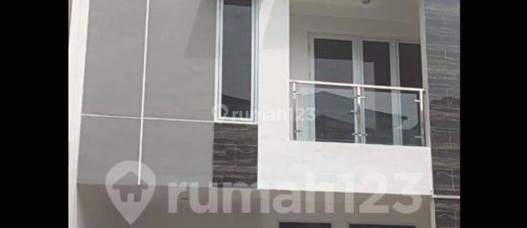 Rumah keren,modern,minimalis di lokasi strategis,harga terjangkau 1