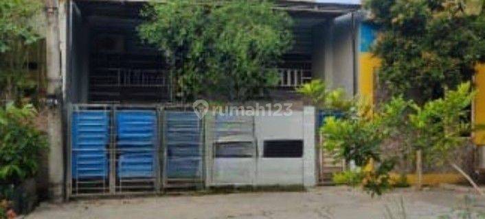 Di jual rumah bagus di perumahan daerah karangsatria  1