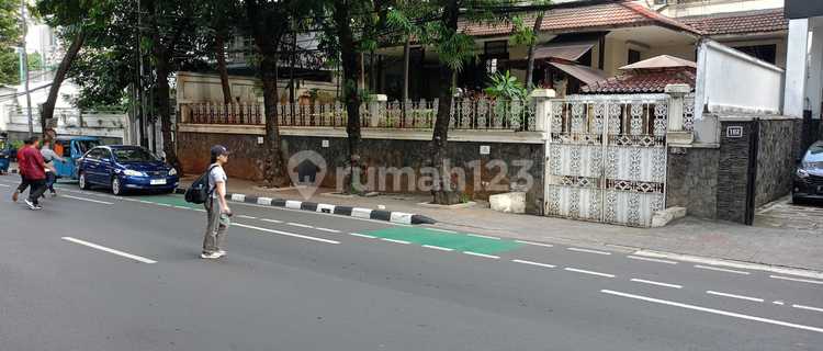 ASRI and Exclusive House in the Blok M Business Center Area, Kebayoran Baru, South Jakarta, very suitable for Business and Office. 1