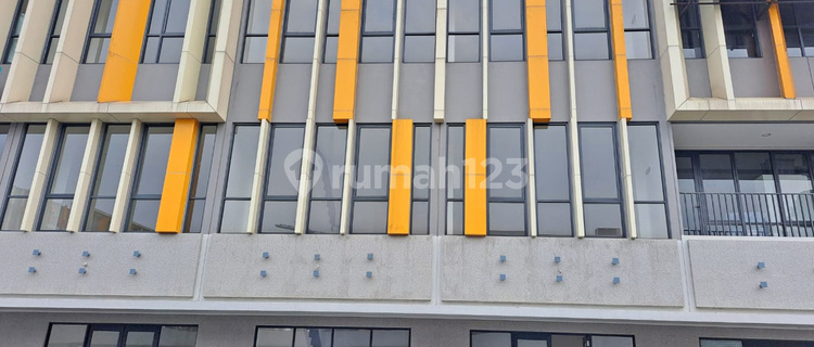 3-Storey Linked Shophouse in The Loop BSD City 1