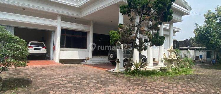 Rumah Tanah Luas di Jl basuki Rahmat, Solo Jawa Tengah 1