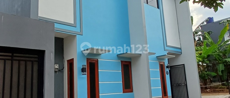 Rumah Batu Modern Minimalis, Bersih, Nyaman Dengan Area Parkir Yang Luas 1