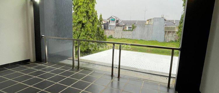 Disewakan Rumah Setra Duta Bandung 1