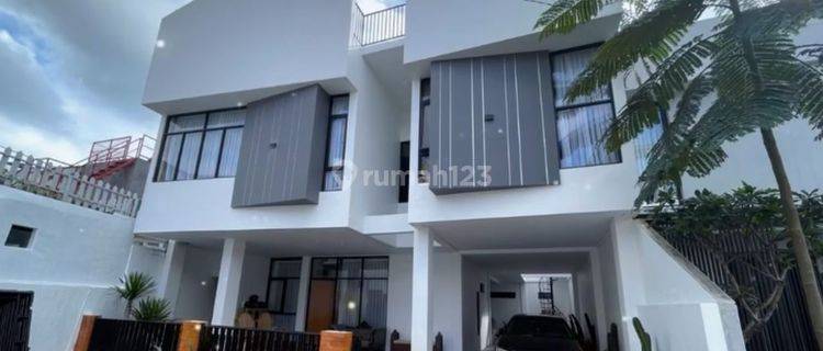 Rumah Villa Mewah Ada Kolam Renang Di Cluster Pesona Lembang 1