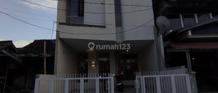 Rumah Baru Design Kubik Strategis Di Sayap Buah Batu 1
