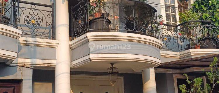 Rumah Nyaman 2 Lantai Lokasi Strategis Di Tomang Jakarta Barat 1