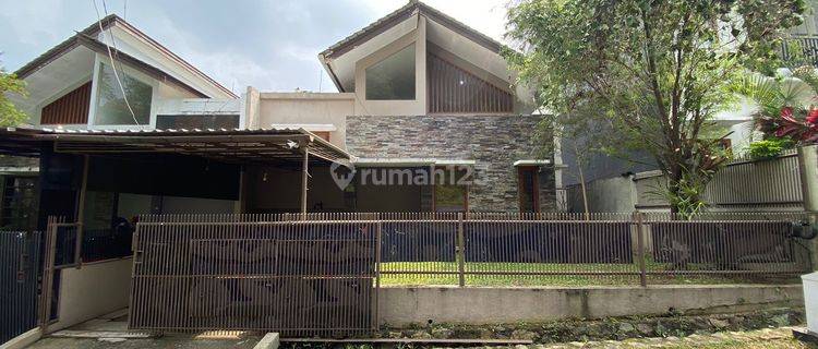 Rumah 2 Lantai Bagus Di Daerah Dago Bandung 1