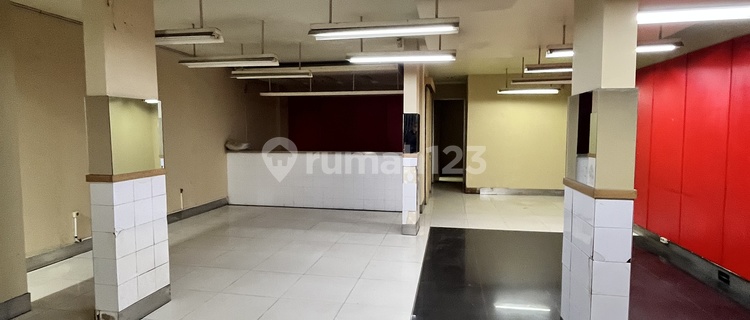 Arcamanik Main Road Strategic Ruko, Lively, Ready to Occupy 1