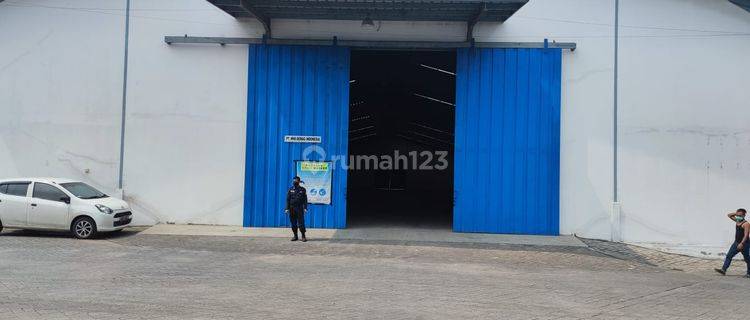 Di Sewakan Gudang di Klapanunggal Kabupaten Bogor Dekat Tol Gunung Putri Ada Loading Dock 1