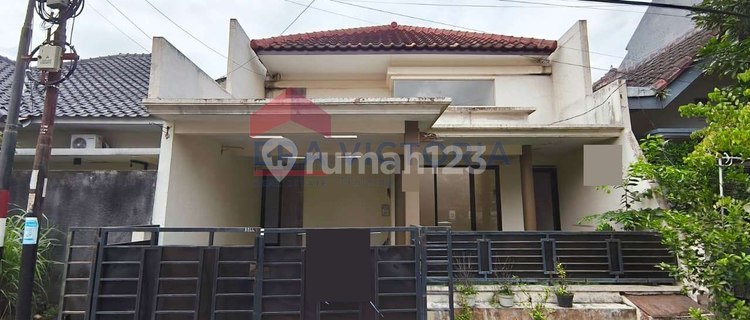 Rumah Nyaman Dalam Perumahan One Gate System Dekat Kuliner Sulfat, Akses Mudah ke Pusat Kota Malang 1