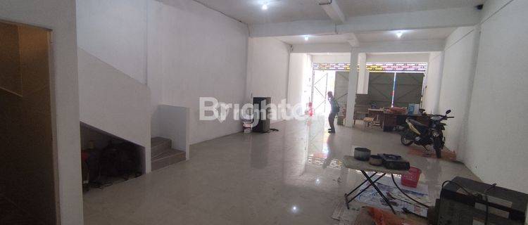 2.5 storey shophouse in Gatot Subroto 1