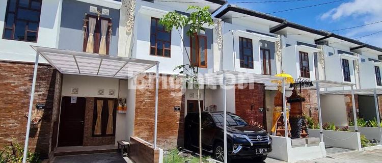 Rumah minimalis dalam komplek one gate di Panjer 1