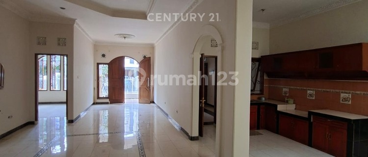 Wide 200 SqM House Near Metro Margahayu Close to Al Islam Bypass Hospital 1
