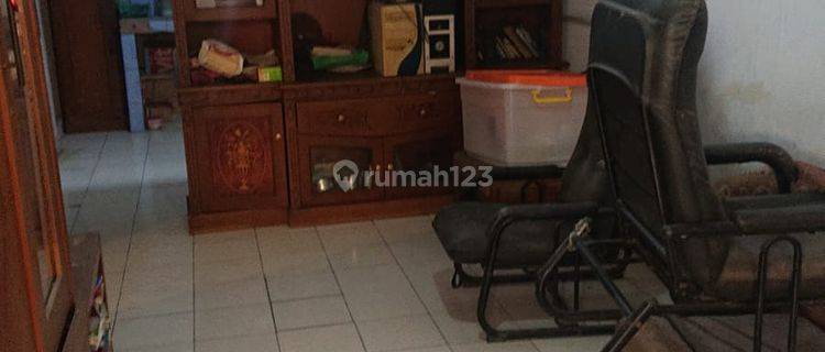 Rumah Lokasi Strategis di Taman Harapan Baru Bekasi 1