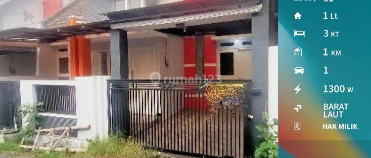 Rumah Minimalis Terawat dan Siap Huni di Perumahan Teluk Teluk Arjosari Malang 1