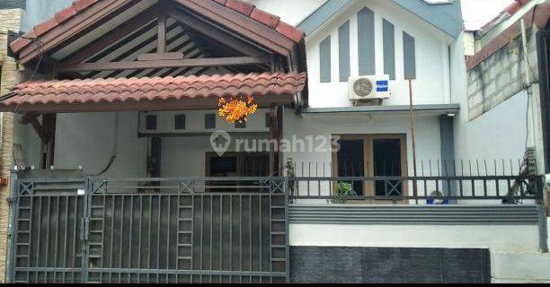 Rumah 2 Lantai Siap Huni di Taman Harapan Baru, Bekasi 1